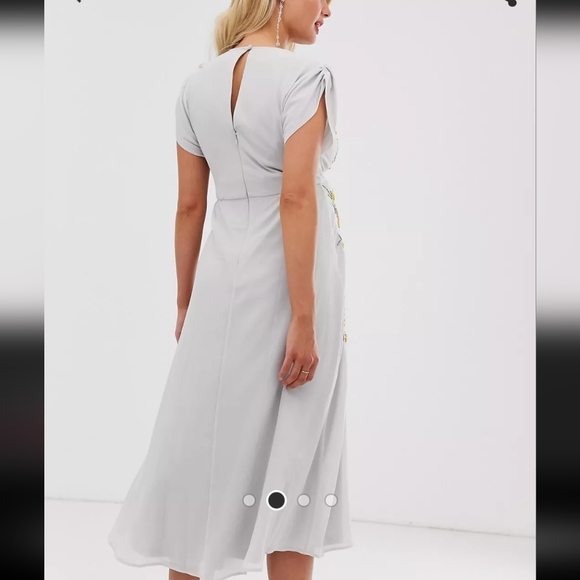 NWT Embroidered + Beaded Maternity Dress - Picture 5 of 7